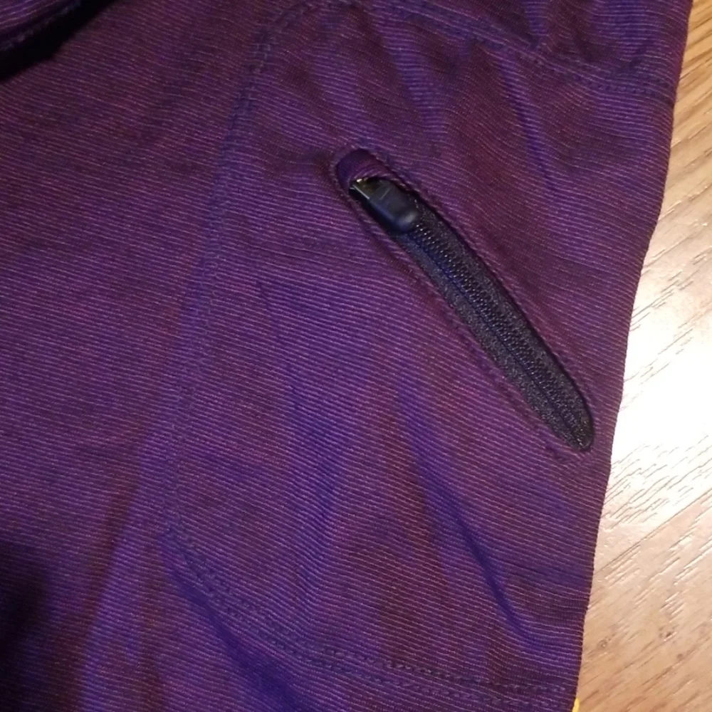 New livestrong nike shirt‎ med NWT